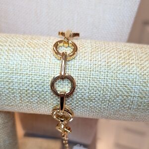 Nina Ricci Elegant Gold Link Bracelet NWT